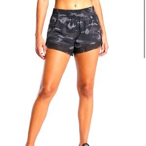 NWT Athletia Racer Short 4”
